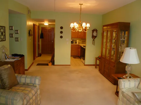 14 S Ashland Ave APT 406, La Grange, IL 60525