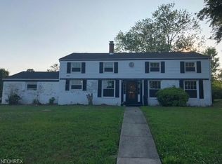 3766 Beacon Dr, Beachwood, OH 44122