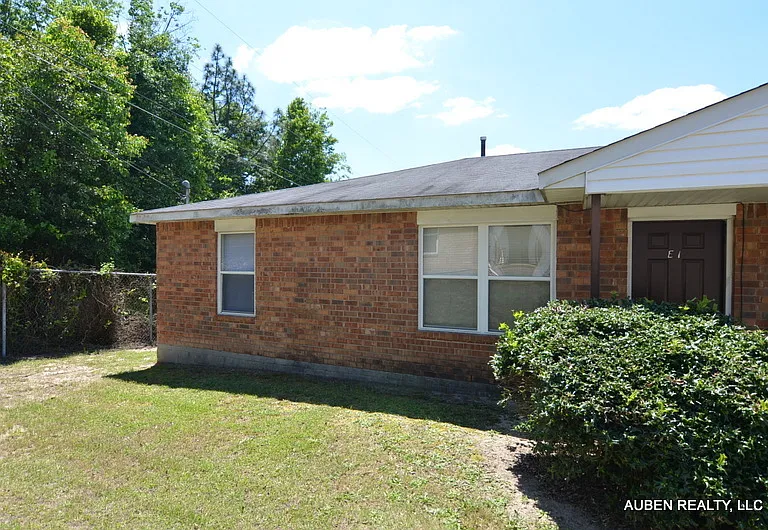 2311 Walden Dr #E1 — Photo 2