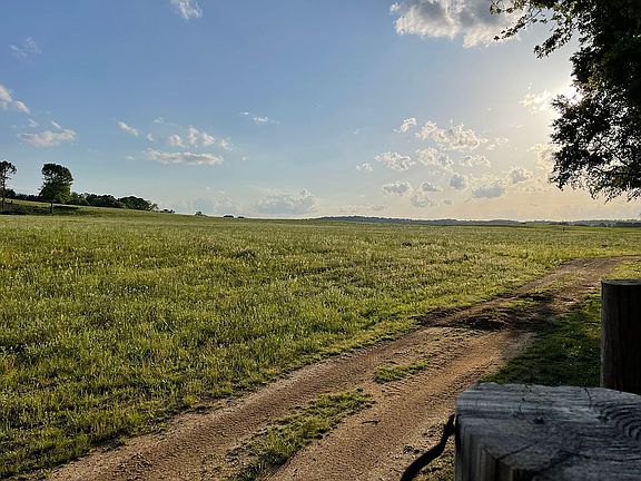 3rd image of 8717 Highway 411