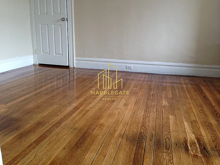 810 Broadway Ave #5011 — Photo 10
