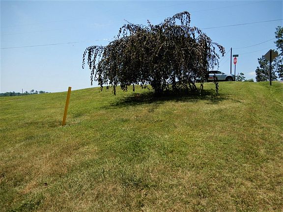 3rd image of 27 Paradise Point Rd