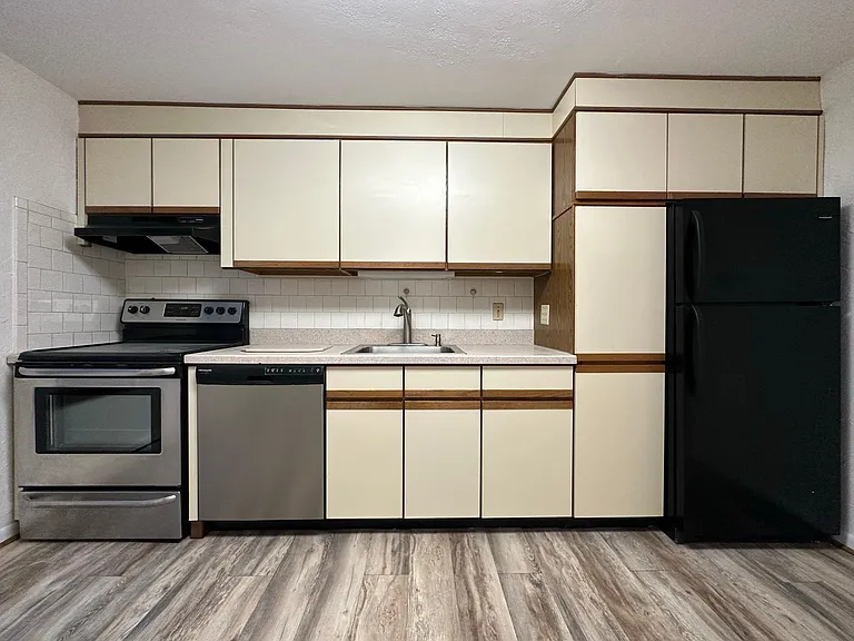 288 Swanson Rd #205 — Photo 4