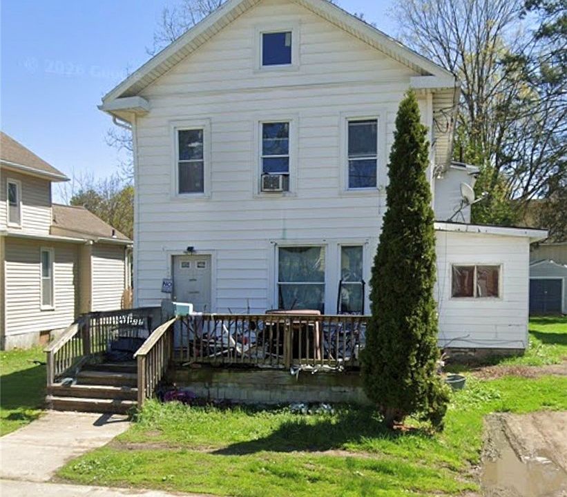1st image of 302 Lormore St