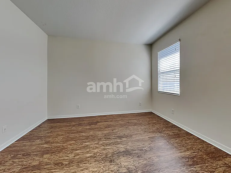 8638 Sandy Plains Dr — Photo 7