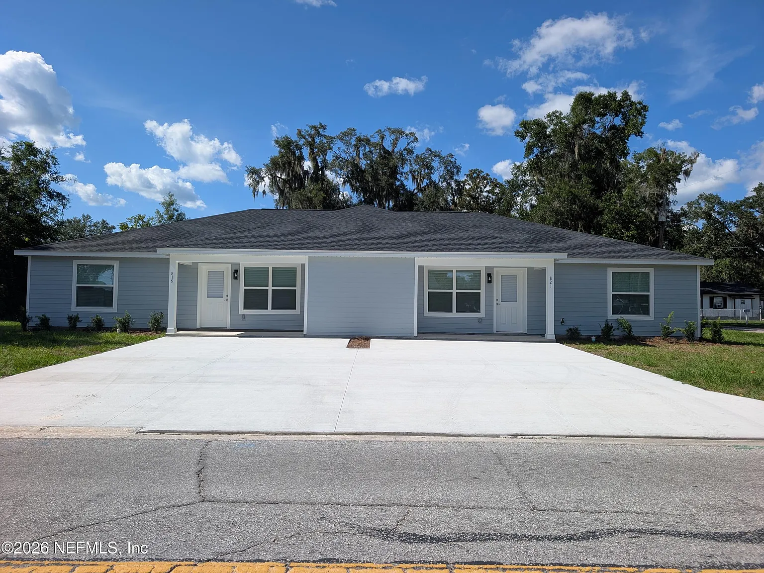 3 bed, 2.0 bath, 1413 sqft, $1,995 — Photo 1