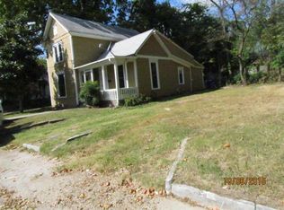 515 Poplar St, Carthage, MO 64836