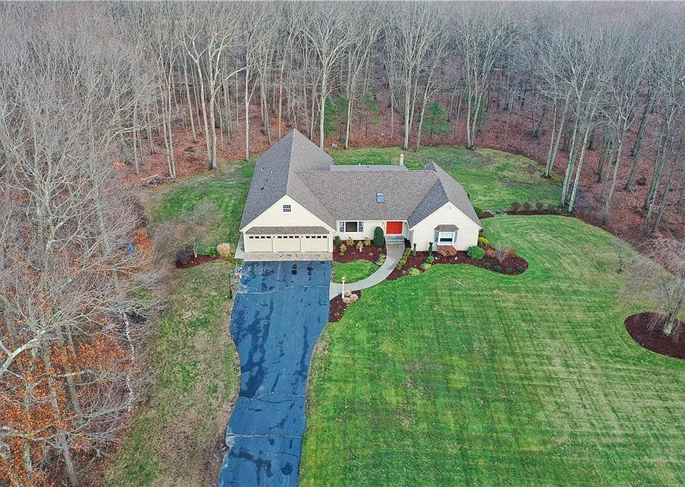 1st image of 244 Beechwood Dr