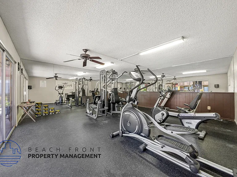 7450 Crescent Ave. — Photo 33