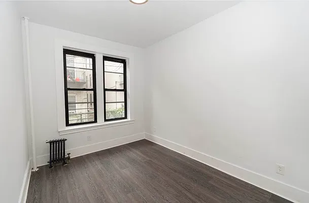 Rented by RealTegrity NY LLC | media 79