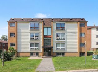 900 Elmsmere Rd #8, Ottawa, ON K1J7T6