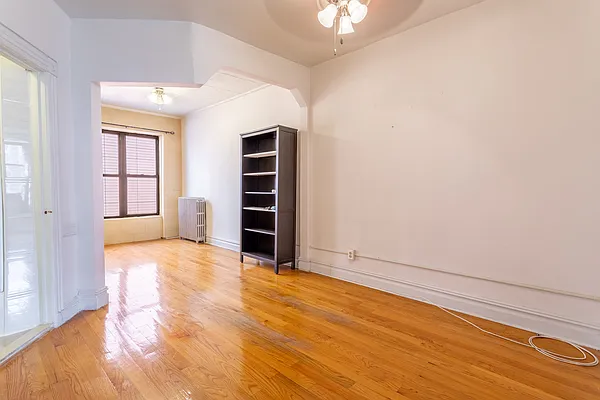 Rented by Bond New York | media 12