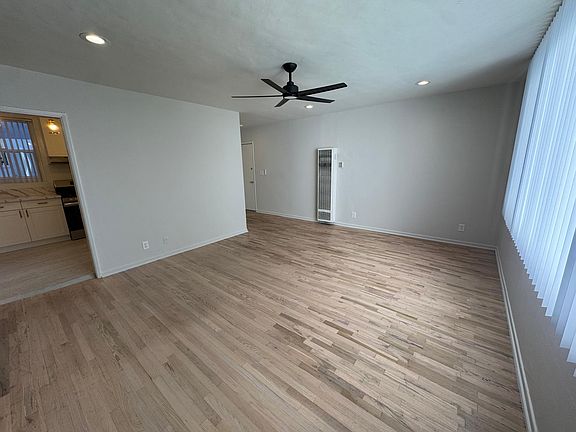 5th image of 1185 N Kenmore Ave APT 5