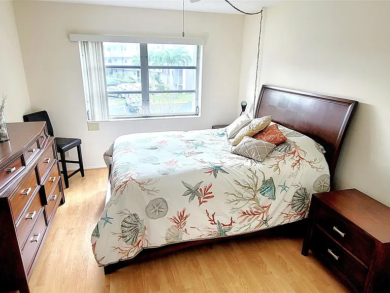 2901 NW 47th Ter #247B — Photo 15