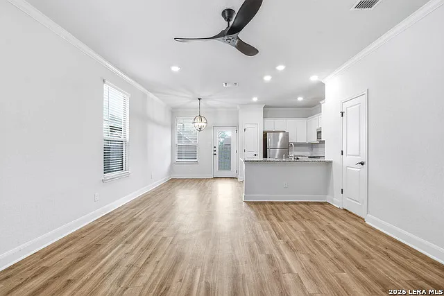 10310 Lynwood Br #102 — Photo 4