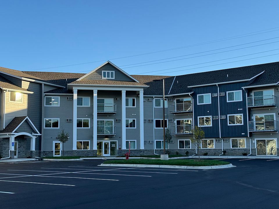 Building Photo 5