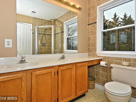 5th image of 18460 Heritage Hills Dr