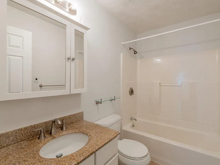 162 Summer St #25AF — Photo 6