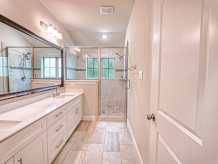 3009 Galveston St — Photo 7