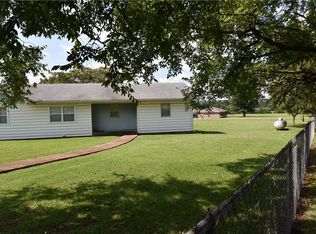 104938 S 4600th Rd, Sallisaw, OK 74955