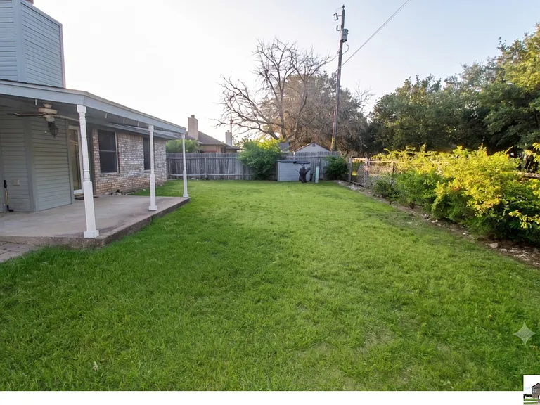 924 Northern Dancer Dr — Photo 12