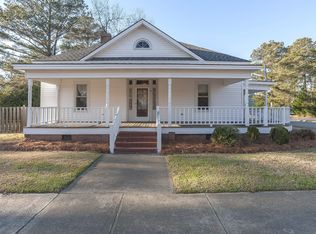 411 S Raiford St, Selma, NC 27576