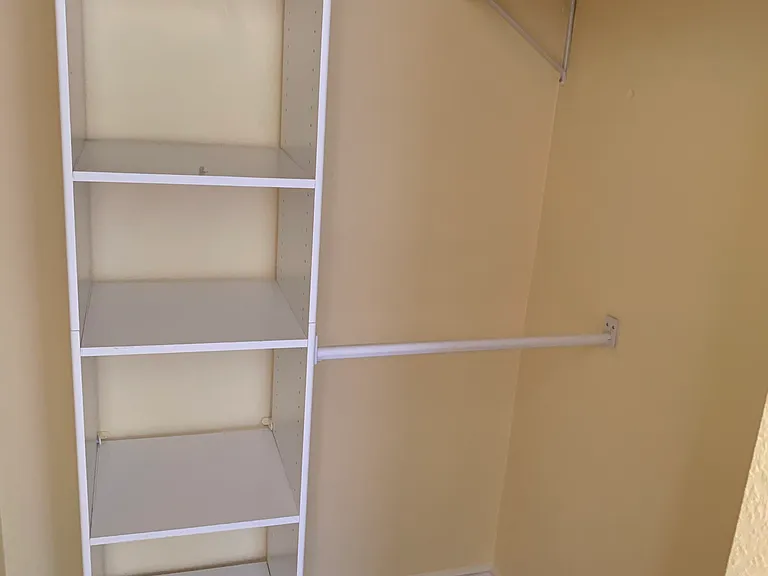553 Lincoln Ave — Photo 6