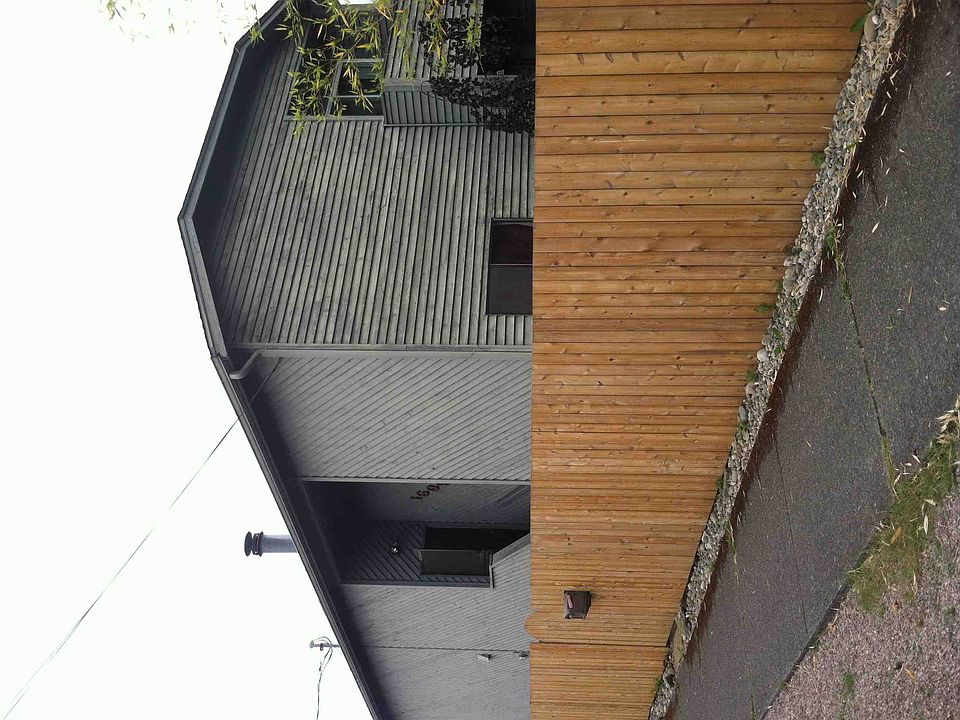 2nd image of 1605 NE 80th St