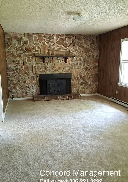 1st image of 3104 Ulster Ave