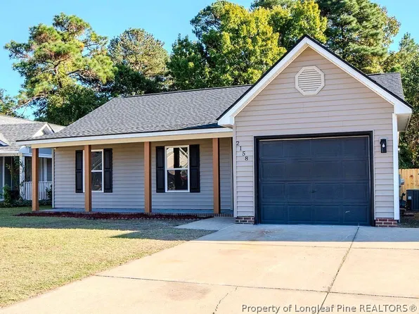 2158 Skyview Dr, Fayetteville, NC 28304