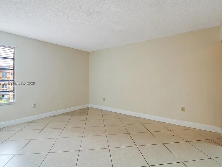 4717 NW 7th St #604-10 — Photo 13