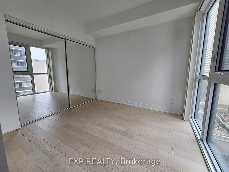 7 Grenville St #1209 — Photo 13