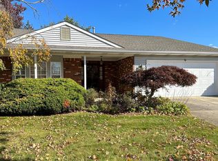 5 Lantern Ct, Columbus, NJ 08022