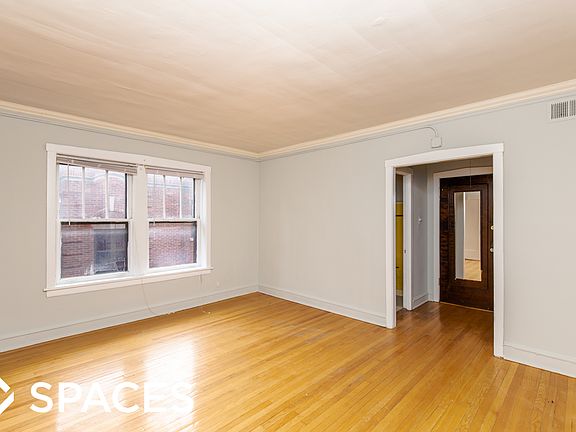 2nd image of 1133 Oak Ave #1139E3