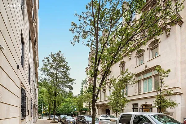 Sold by Sotheby's International Realty | media 15