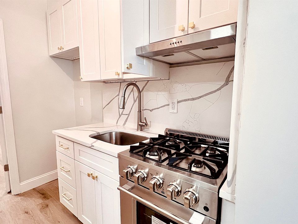 1st image of 3025-35 Kennedy Blvd #6