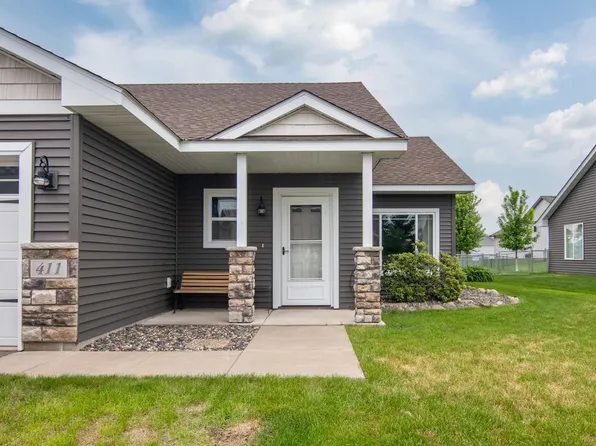 411 Ladd Ln, Osceola, WI 54020