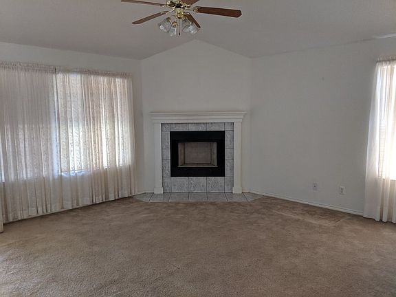 4th image of 1021 E 44th St