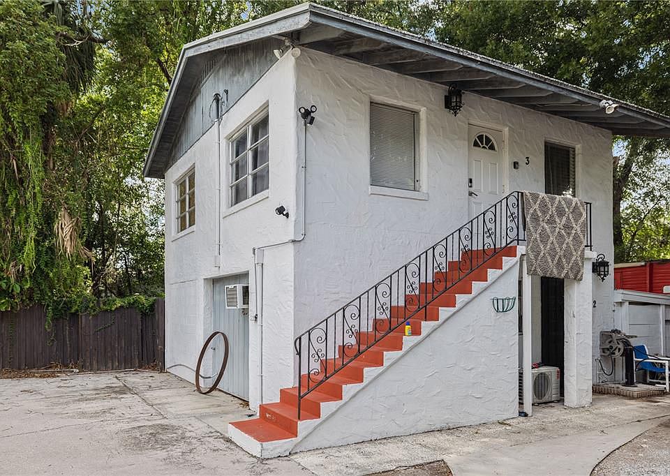 1st image of 6717 N Harer St #3