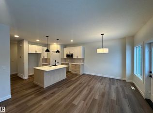 34 Ficus Way, Fort Saskatchewan, AB T8L 0Z6