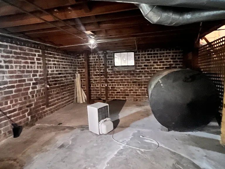 1319 S Fremont Ave — Photo 28