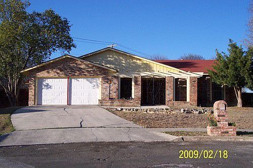 1st image of 4801 Fairford Dr