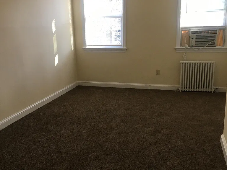 3310 Perry St — Photo 3