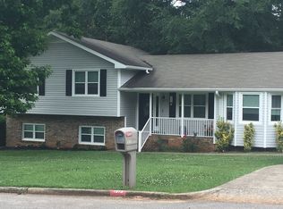 1513 Louise Dr SE, Jacksonville, AL 36265