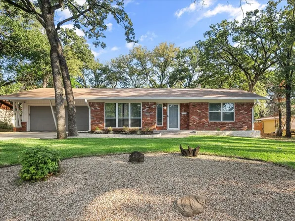 616 Oakwood Ave, Hurst, TX 76053