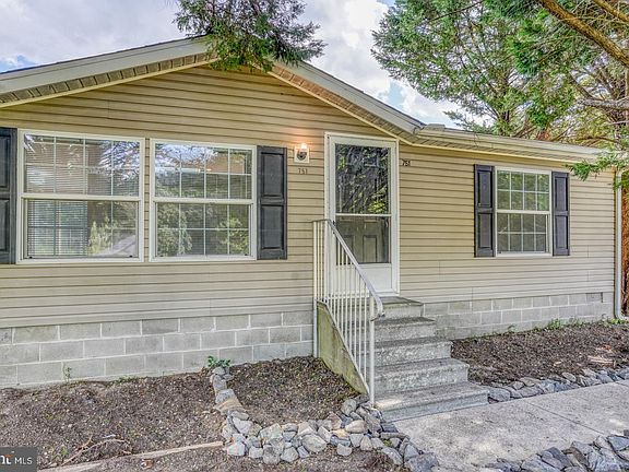 2nd image of 751 Fernwood Dr