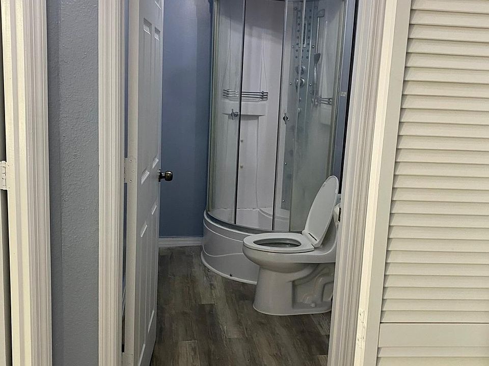 1st image of 2425 NW 33rd St #2