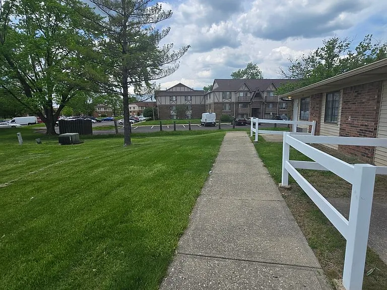 742 Loews Blvd — Photo 2