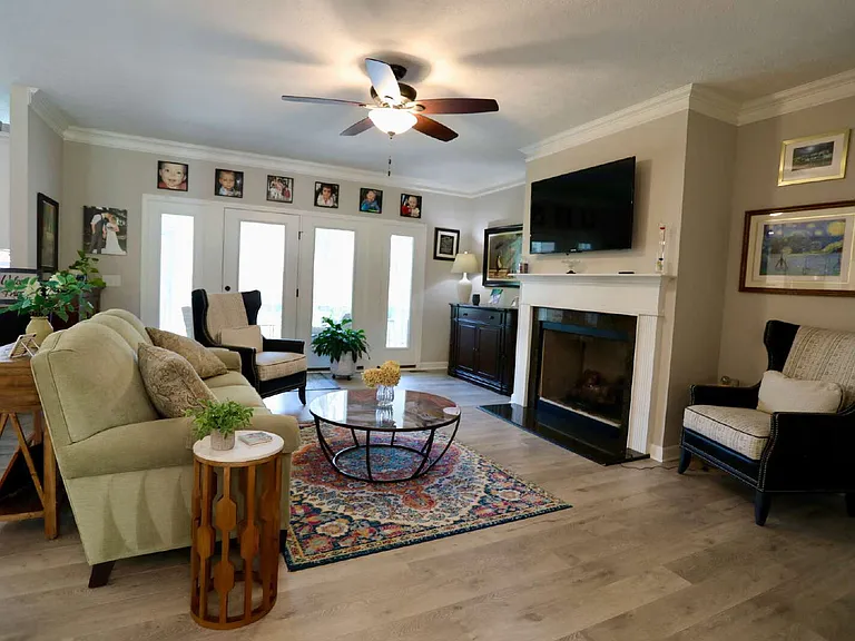 2 River Dr — Photo 23