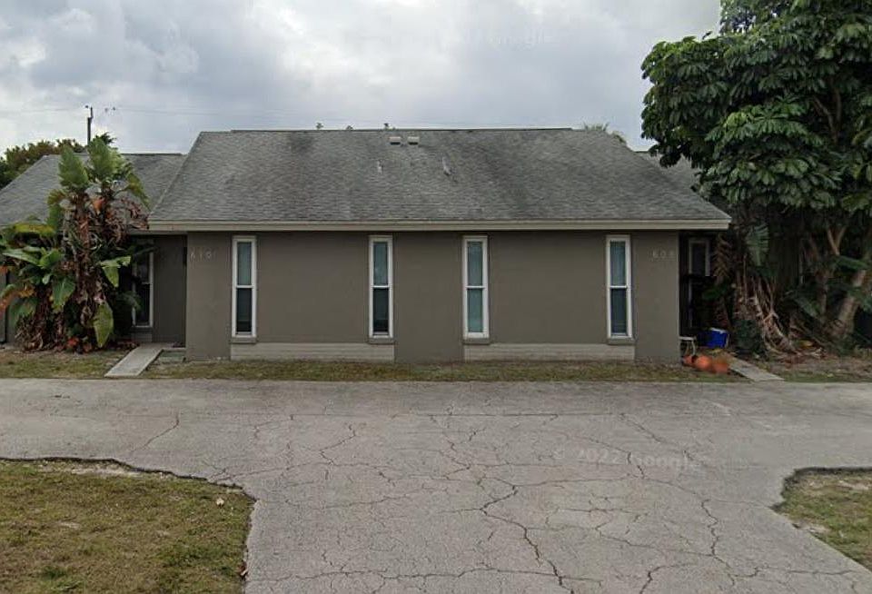 1st image of 610 SE 46th St